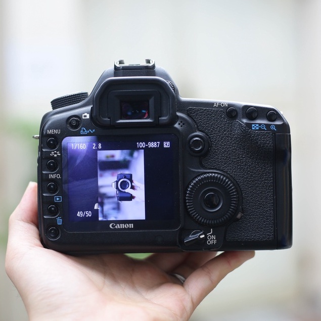 Bộ máy ảnh Canon EOS 5D Mark II kèm ống kính Canon EF 28-105mm USM, máy ảnh chuyên nghiệp Fullframe, chất lượng ảnh cao
