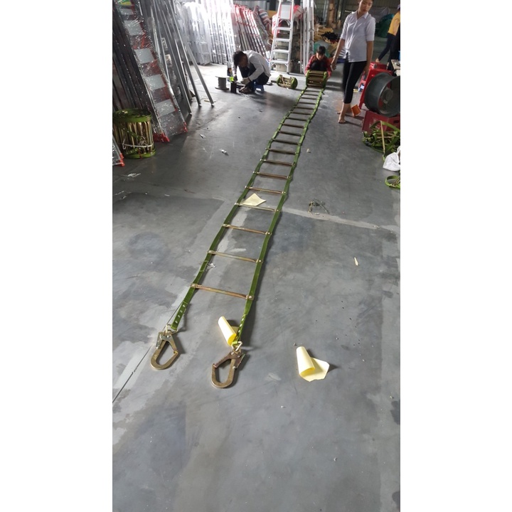 Thang dây thoát hiểm dành cho nhà chung cư