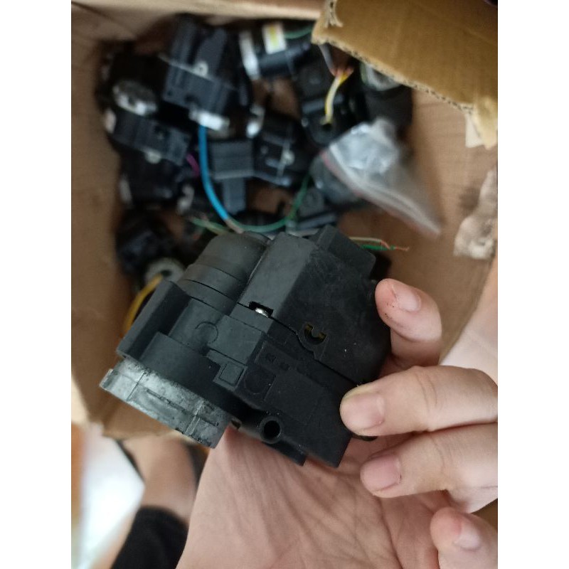 Motor gập gương Huyndai I10, I20, I30