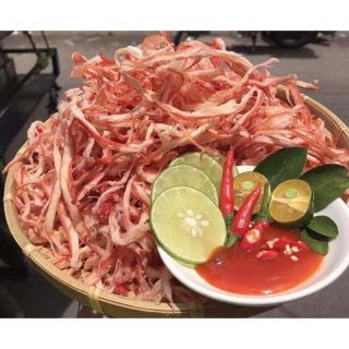 Mực 1 nắng hấp nước dừa