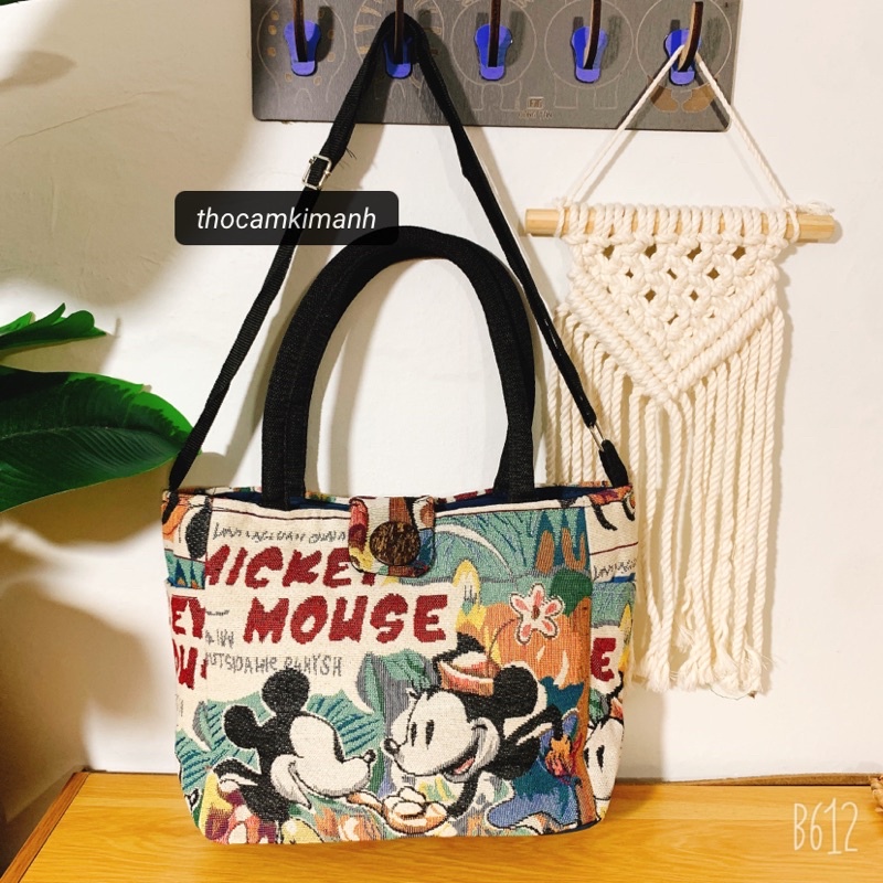 Túi thổ Cẩm đeo chéo cúc dừa lớn