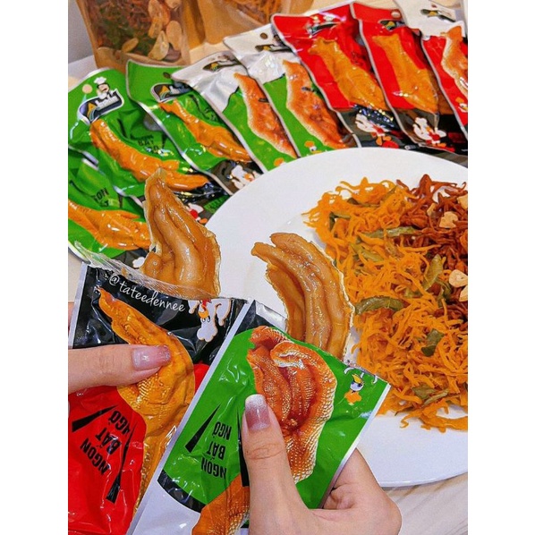 Chân Gà Cay ủ vị siêu ngon cay vừa phải  Ashian vị cay vừa -32gram đồ ăn vặt J&J food | BigBuy360 - bigbuy360.vn