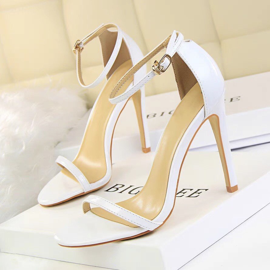 Giày sandal cao gót quai mảnh đá gót nhọn cao 9p [m49]