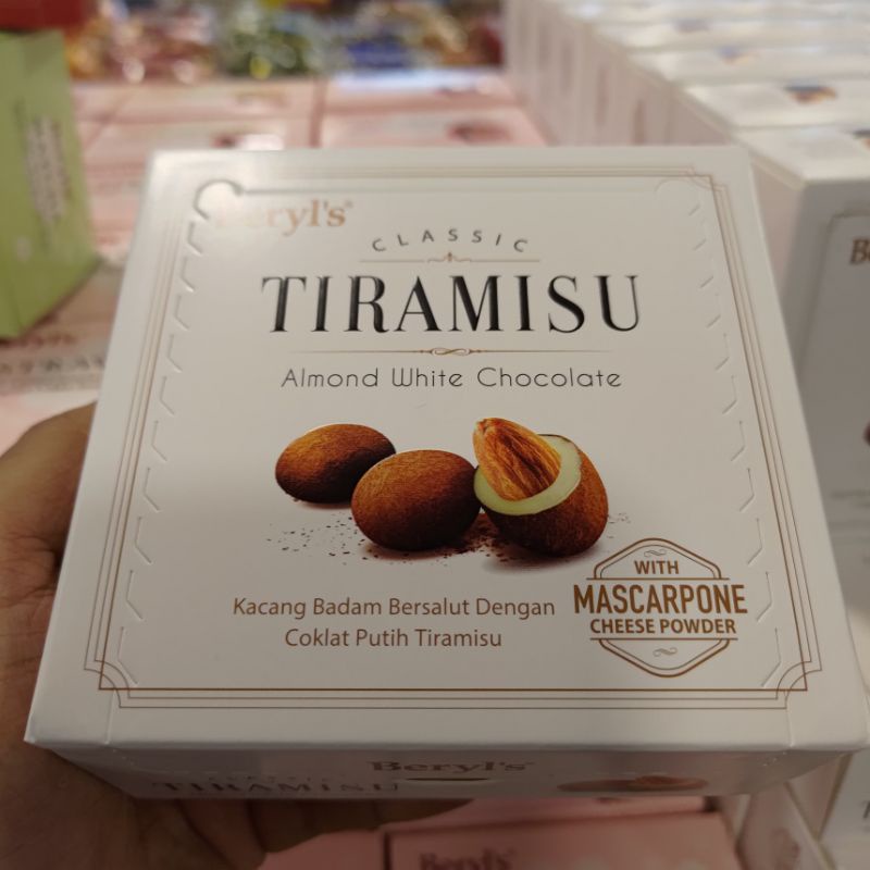 Socola Hạnh Nhân Tiramisu Beryl's classic có thêm phô mai cheese mascarpone hộp giấy  65g hộp thiếc gift box 135g