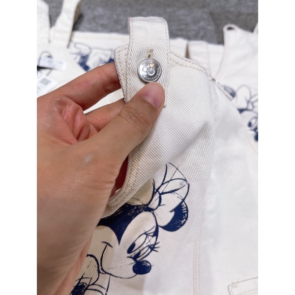 Yếm bò mickey bé gái
