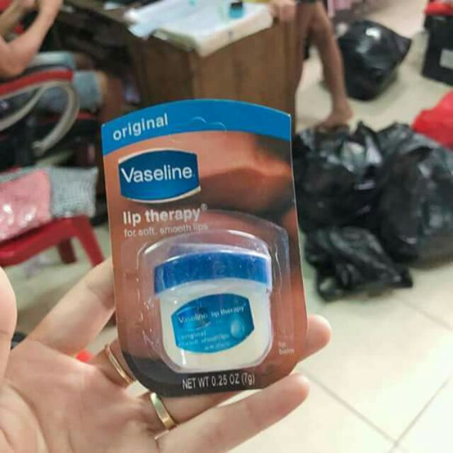 10 Ủ môi chống nứt nẻ vaseline