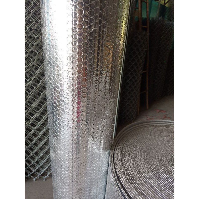 (Khổ 1.05mx40m) cuộn 40m Xốp Cách Nhiệt  2 Mặt Bạc giữa là túi khí dày 5mm