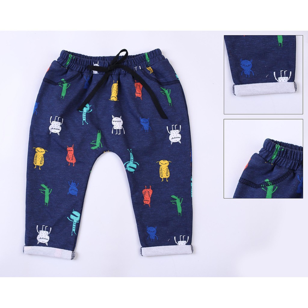 Quần nỉ dài bo gấu bé trai đũng tròn size 1-5T, cho bạn từ 9-18kg. Chất nỉ da cá dày dặn, đanh tay. Hình in đẹp, dễ phối