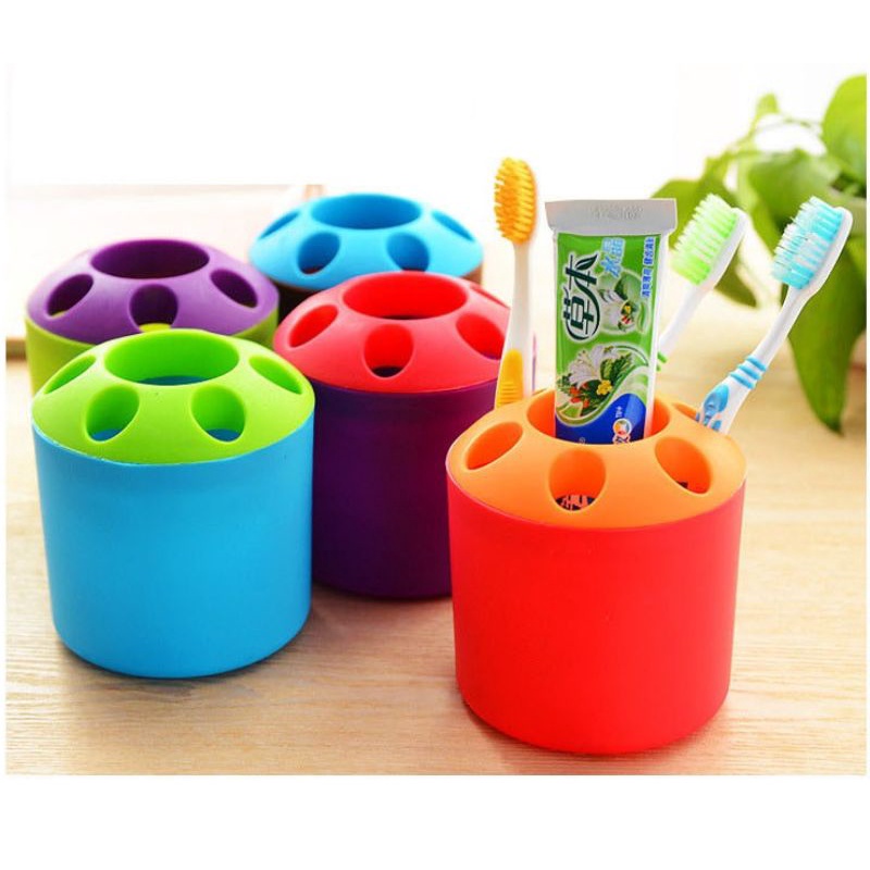 Cốc đa năng đựng bàn chải, bút,,,