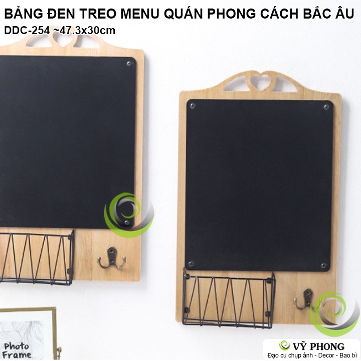 BẢNG ĐEN TREO PHỤC CỔ PHONG CÁCH ÂU CÓ RỔ VÀ MÓC BẢNG TRANG TRÍ MENU QUÁN ĂN CÀ PHÊ DDC-254