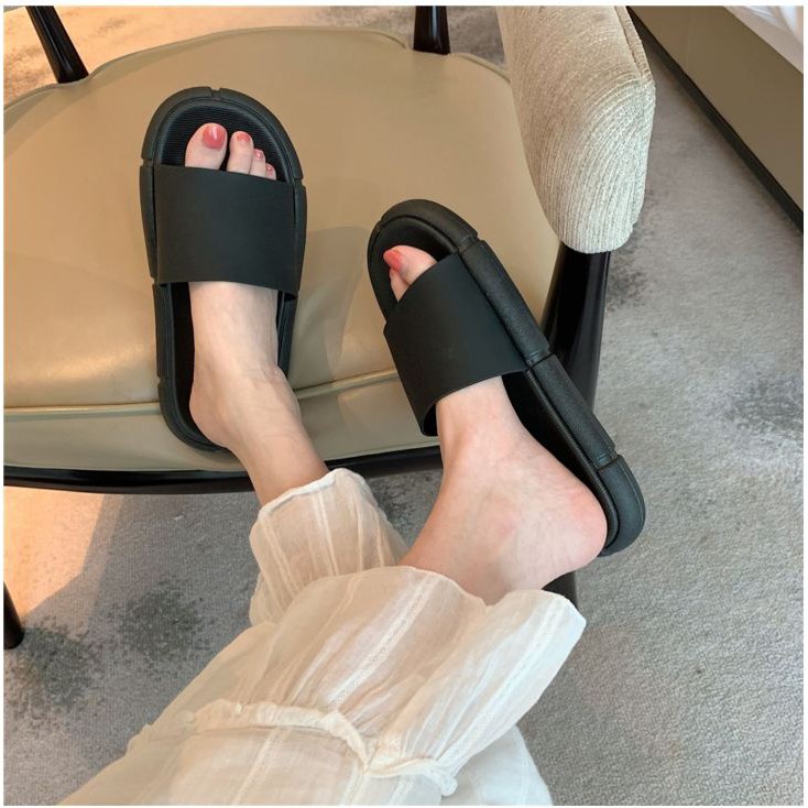 Dép quai ngang đơn giản mà tinh tế - US339