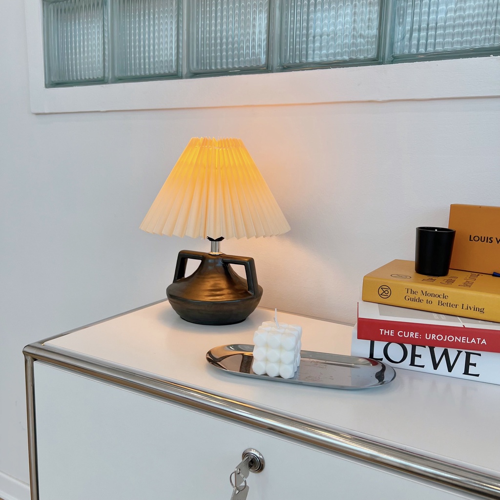 Đèn ngủ đẹp đèn ngủ đầu giường size nhỏ gốm sứ màu hình bình có tay cầm DY18323
