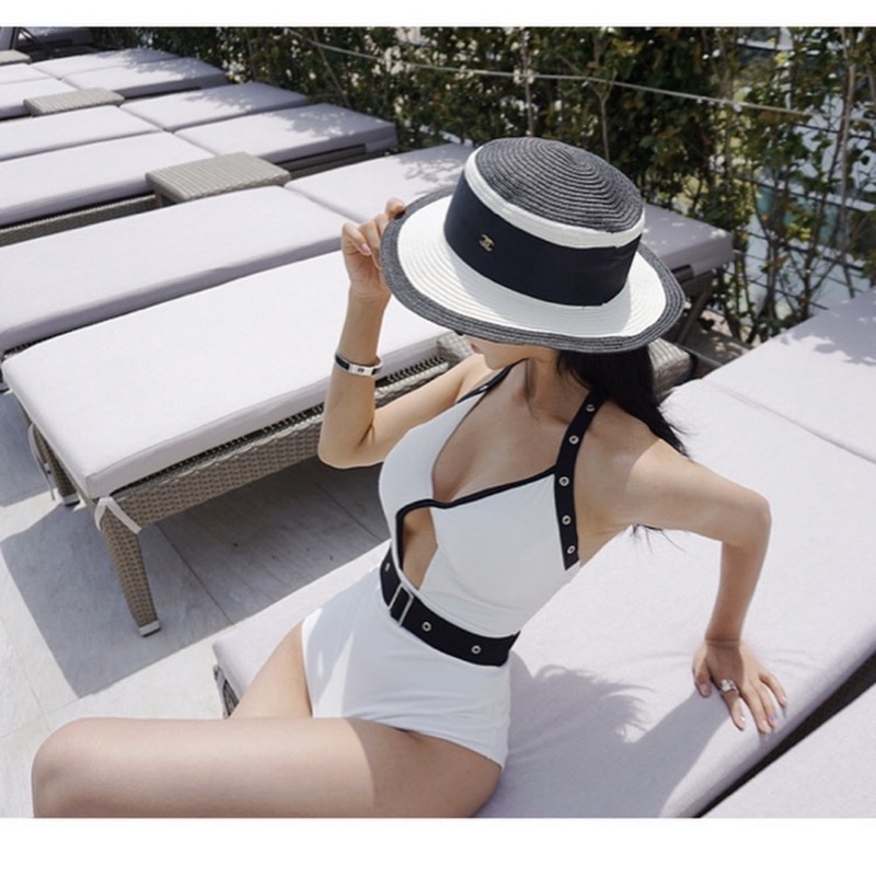 [BKN391] &lt;HÀN&gt; BODYSUIT TRẮNG KÈM BELT KIỂU HÀN