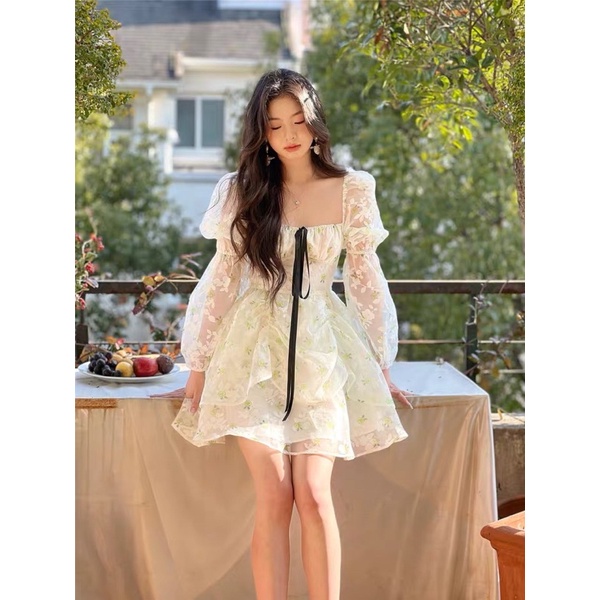 Váy dài tay hoa nhí cổ vuông, Đầm hoa nhí vintage cổ vuông dúm ngực dáng A bồng bềnh