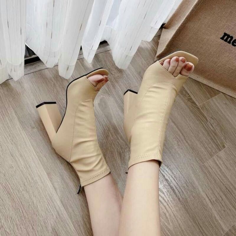 boot gót vuông xỏ ngón cao cấp hộp hoa đào