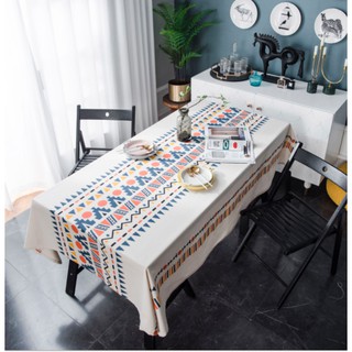 Khăn trải bàn vintage