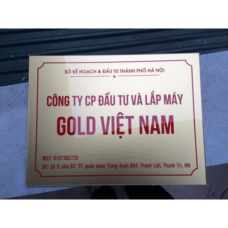 Biển tên công ty bằng mica nhiều kích thước và màu sắc, thiết kế theo yêu cầu