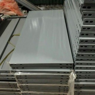 Tấm sàn (mâm, đợt) 100x30x0.6mm, loại phổ biến nhất