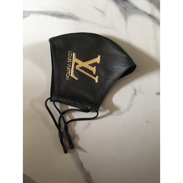 Khẩu trang da in logo quản quang , vàng size người lớn - Khẩu trang thời trang cao cấp