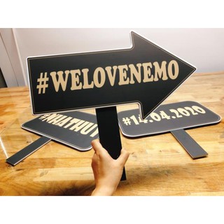 Bảng hashtag cầm tay check in chụp hình đám cưới, sinh nhật, khai trương,...