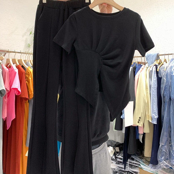 Bộ Đồ Thể Thao Hai Mảnh Áo Thun Tay Ngắn Dáng Ôm Xẻ Tà Thời Trang Mùa Hè Kiểu Mới Cho Nữ