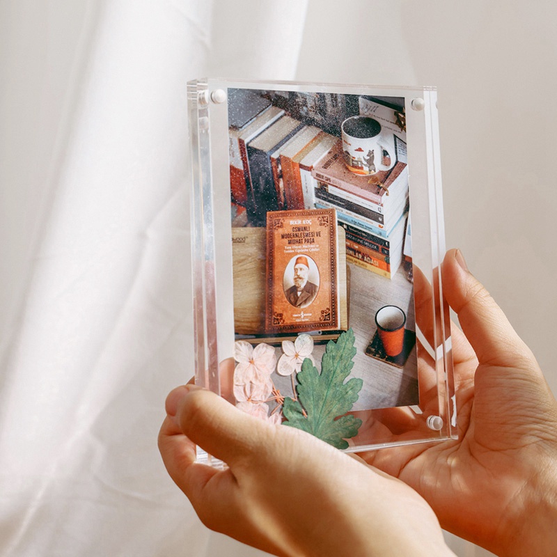 Khung ảnh acrylic trong suốt đứng được sáng tạo\