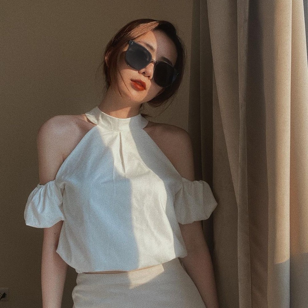 Áo trễ vai tay bồng - Croptop phối cổ yếm - Áo kiểu chất Linen A-CY | BigBuy360 - bigbuy360.vn