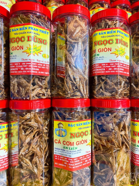 Cá Cơm Giòn ( ăn liền ) là món ăn ngon của shop Đặc Sản Biển Phan Thiết NGỌC DŨNG; Hộp 200 gram. HSD 12 tháng