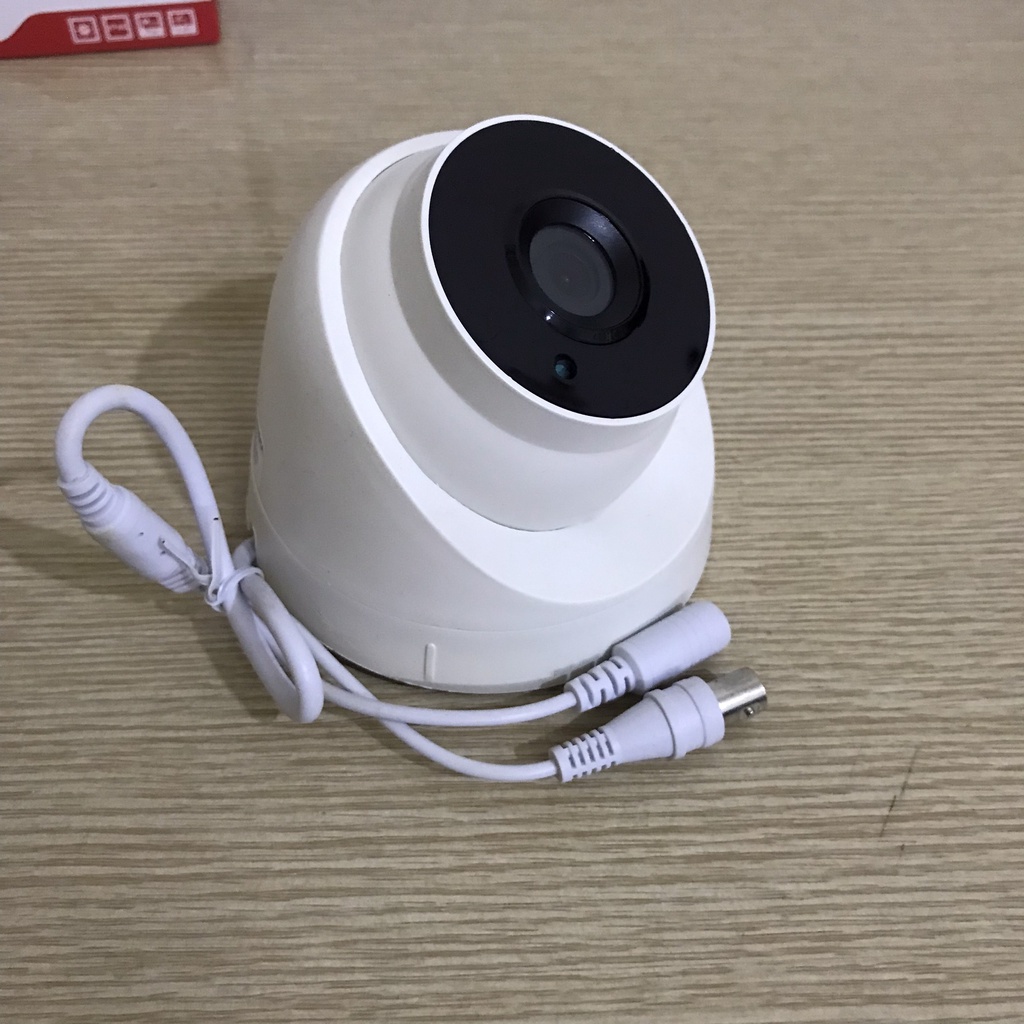 [ Thanh lí ] Camera TVI Dome hồng ngoại kính đen độ phân giải 1.3MP