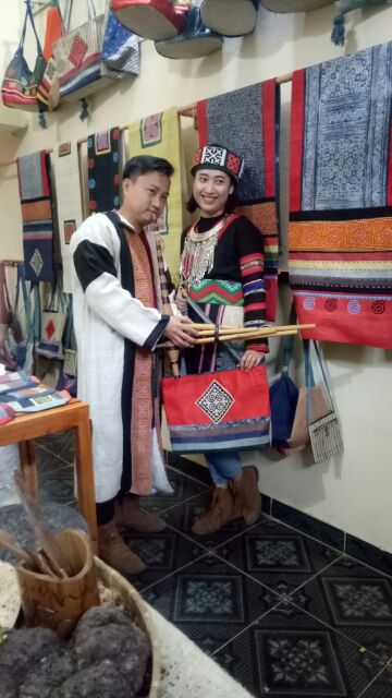 Túi thổ cẩm lanh Hà Giang