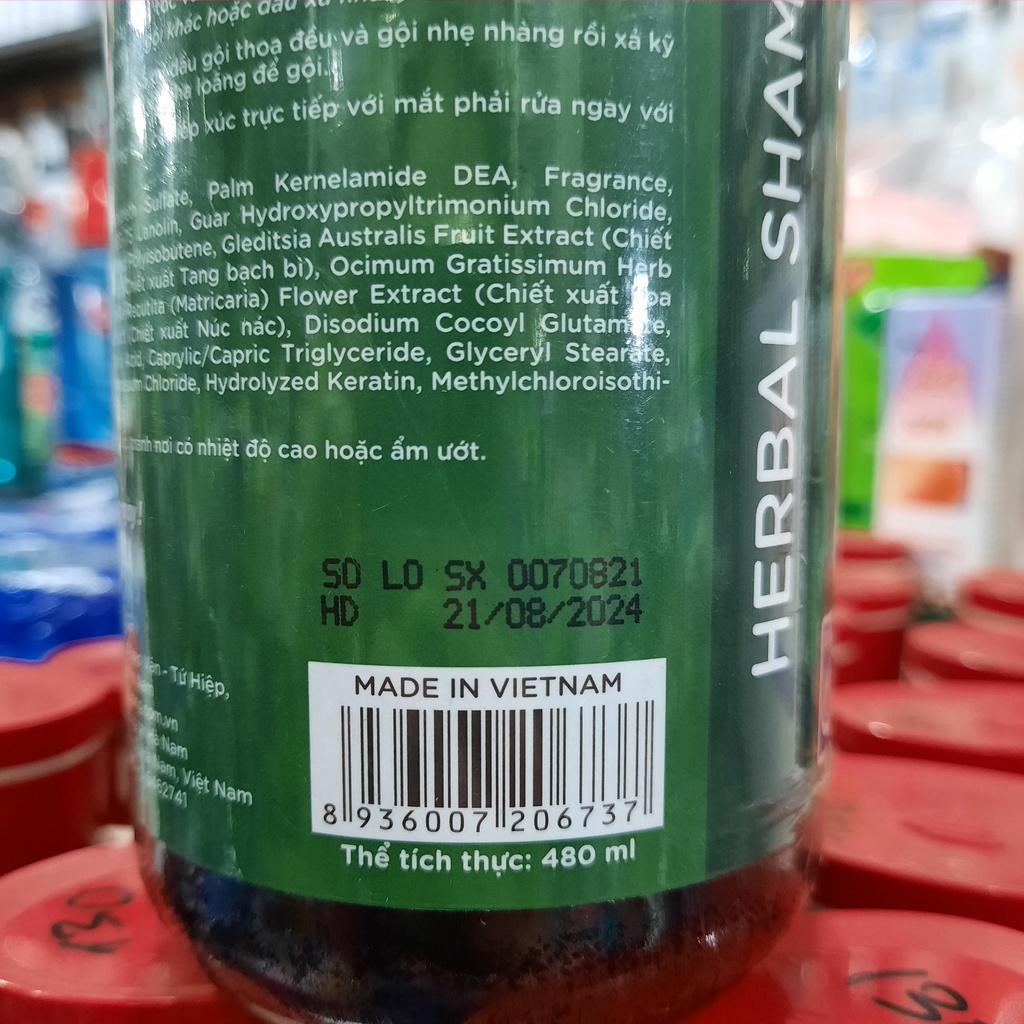 Dầu gội dược liệu Thái Dương 3 màu xanh lá 480ml