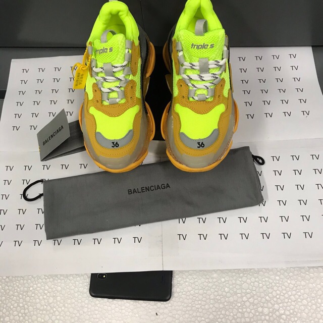 Giầy trip air neon (ảnh thật+ full box)