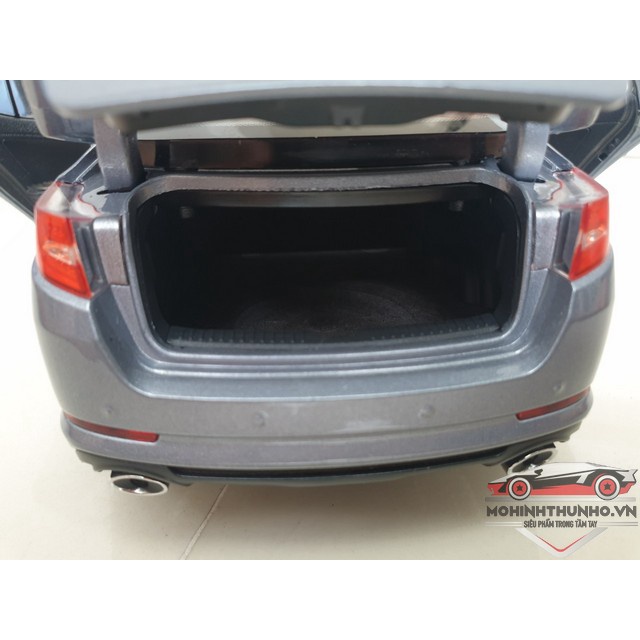 Xe mô hình Kia K5, tỉ lệ 1:18, Dealer