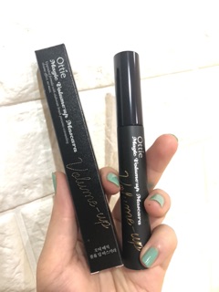Mascara Làm Dày Mi Ottie (Đen) - Magic Volume Up Mascara