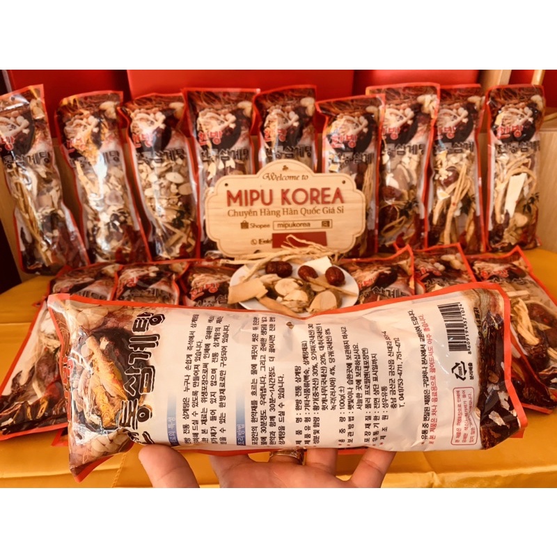 Gói Sâm Hầm Gà Hàn Quốc Chính Hãng loại To 100g - thơm đậm mùi sâm | BigBuy360 - bigbuy360.vn