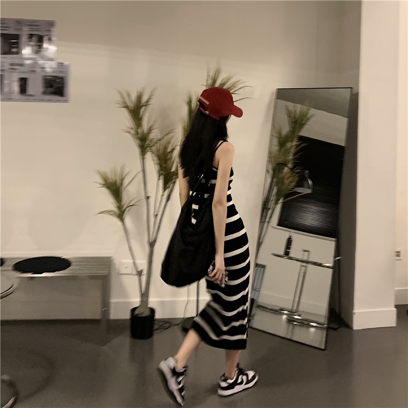 Đầm hai dây ZHELIHANGFEI vải dệt kim dáng ôm họa tiết kẻ sọc phong cách cổ điển thời trang mùa hè 2022 mới cho nữ