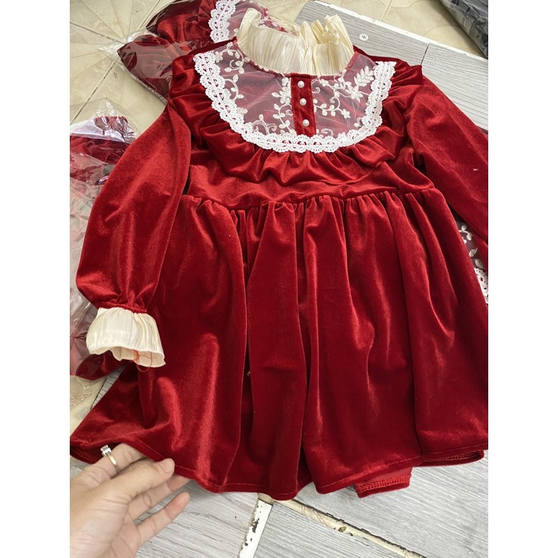 Váy nhung đỏ pha ren dành cho bé