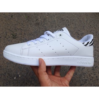 Giày Adidas Stansmith màu trắng gót ngựa vằn vân đen