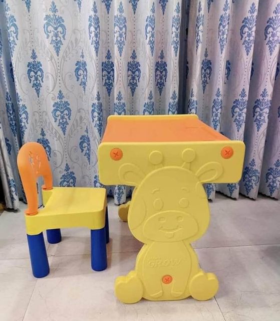 Bộ Bàn Ghế Cho Bé