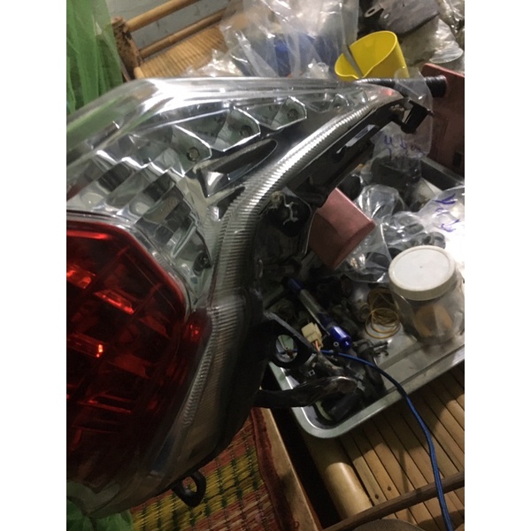 Pha đèn sau atila victory