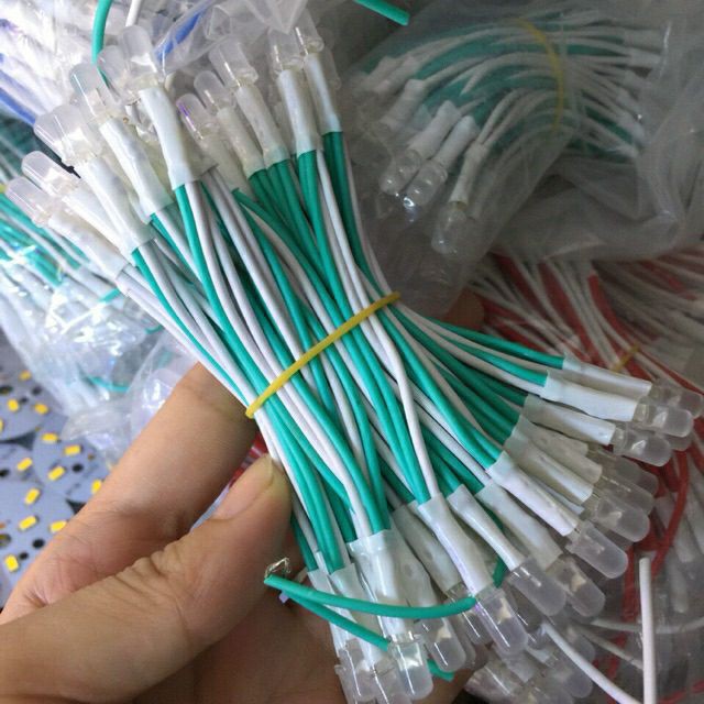 LED QUÝ HIẾU Led phi 5 liên dây 5V 100 bóng led/ cuộn