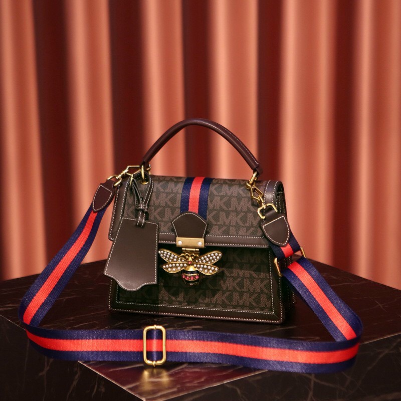 Túi xách nữ GD , MK xin xò dây đeo chéo