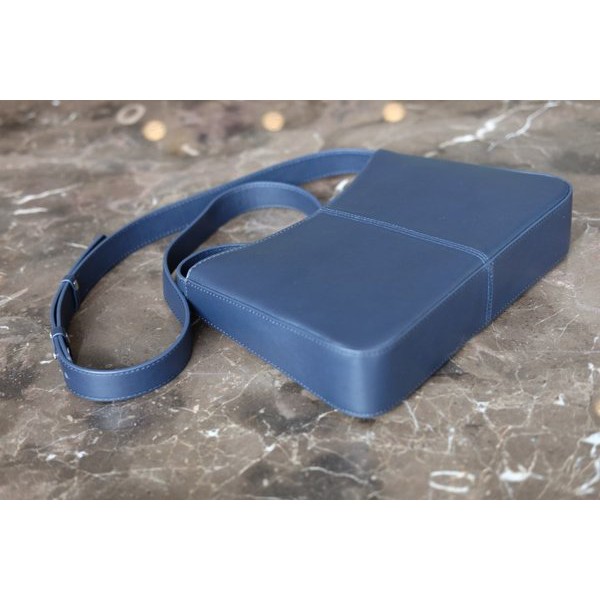 BERRY- Túi đeo chéo, đeo vai da bò thật màu xanh navy IT05-711