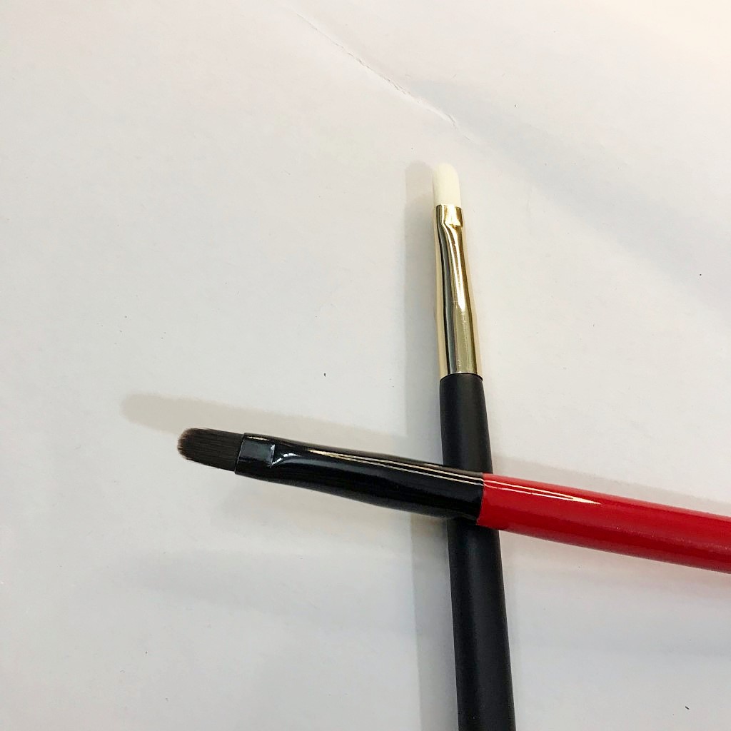 Cọ Tô Màu Môi - Kẻ Liner Mini Brush