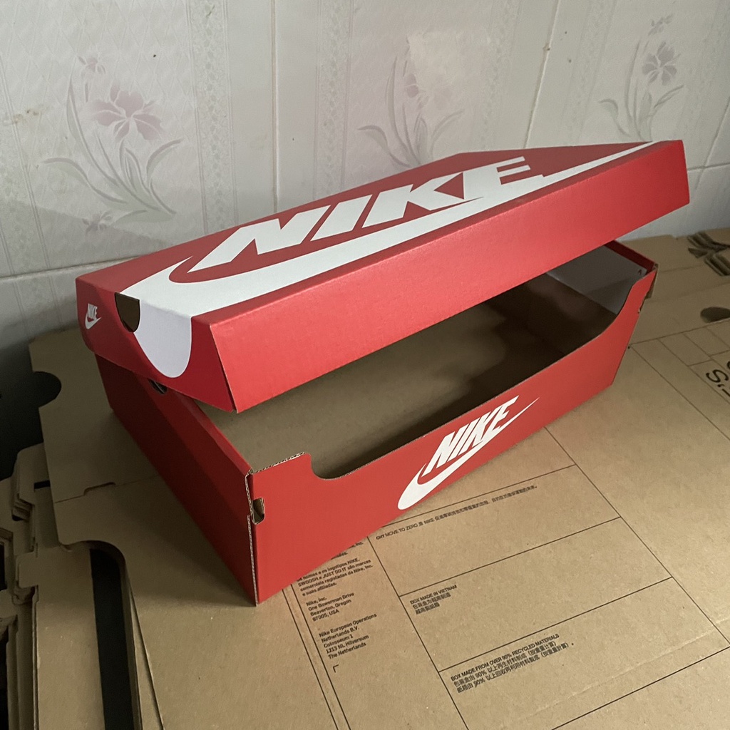 Hộp Đựng giày, dép  NIKE CHÍNH HÃNG MÀU ĐỎ NHIỀU SIZE