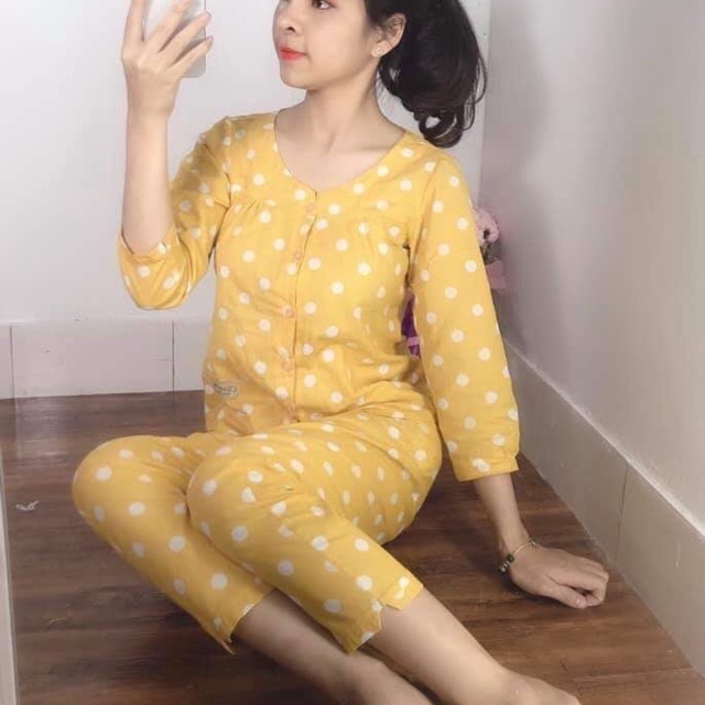 Bộ đồ mặc nhà (mẫu chấm bi vàng dài)