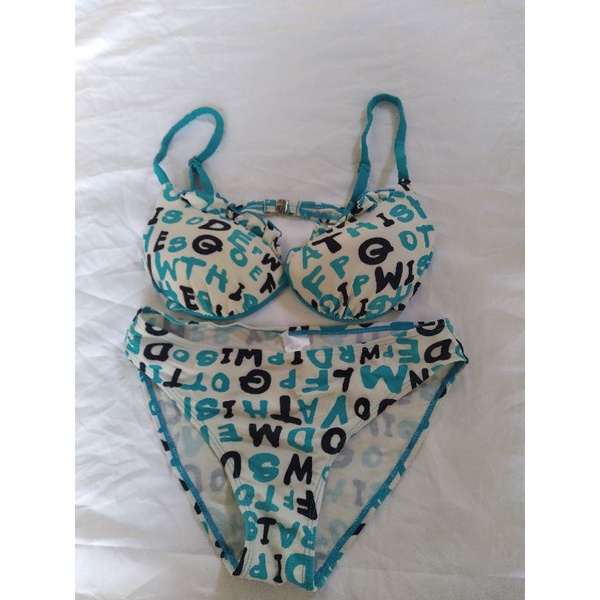 Pass bộ bikini 2hand
