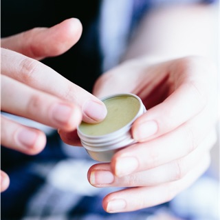 Son dưỡng môi - Lip balm