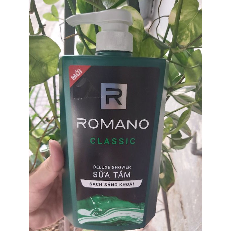 Sữa tắm Classic Romano Hương Nước Hoa 650ml