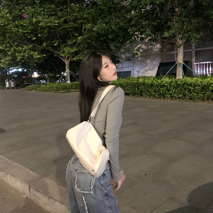 Áo crop top tay dài cổ tròn cài nút màu trơn phong cách Hàn Quốc thời trang